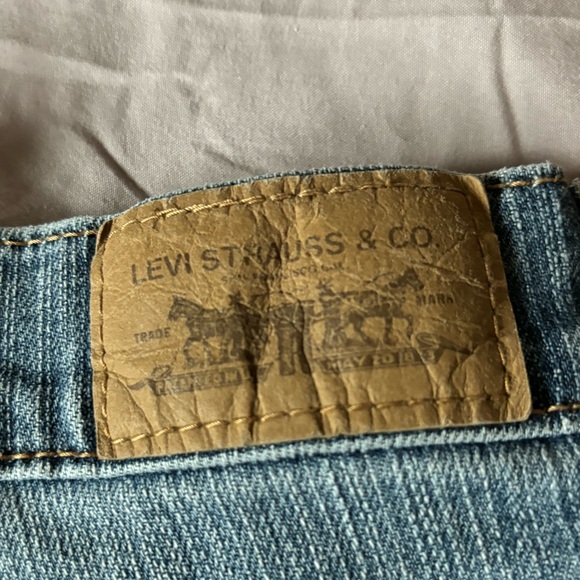 Levi’s 515 Boot Cut Jeans - Picture 4 of 5